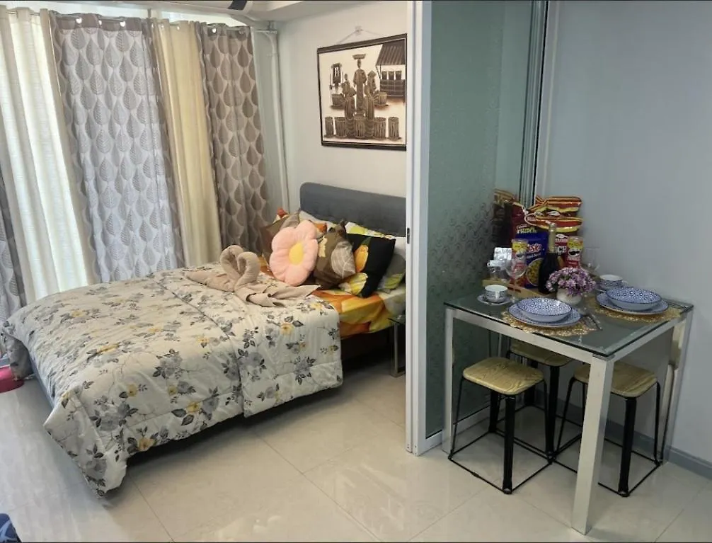 Azure'S Best By Condo Suites Ph Manila 0*,