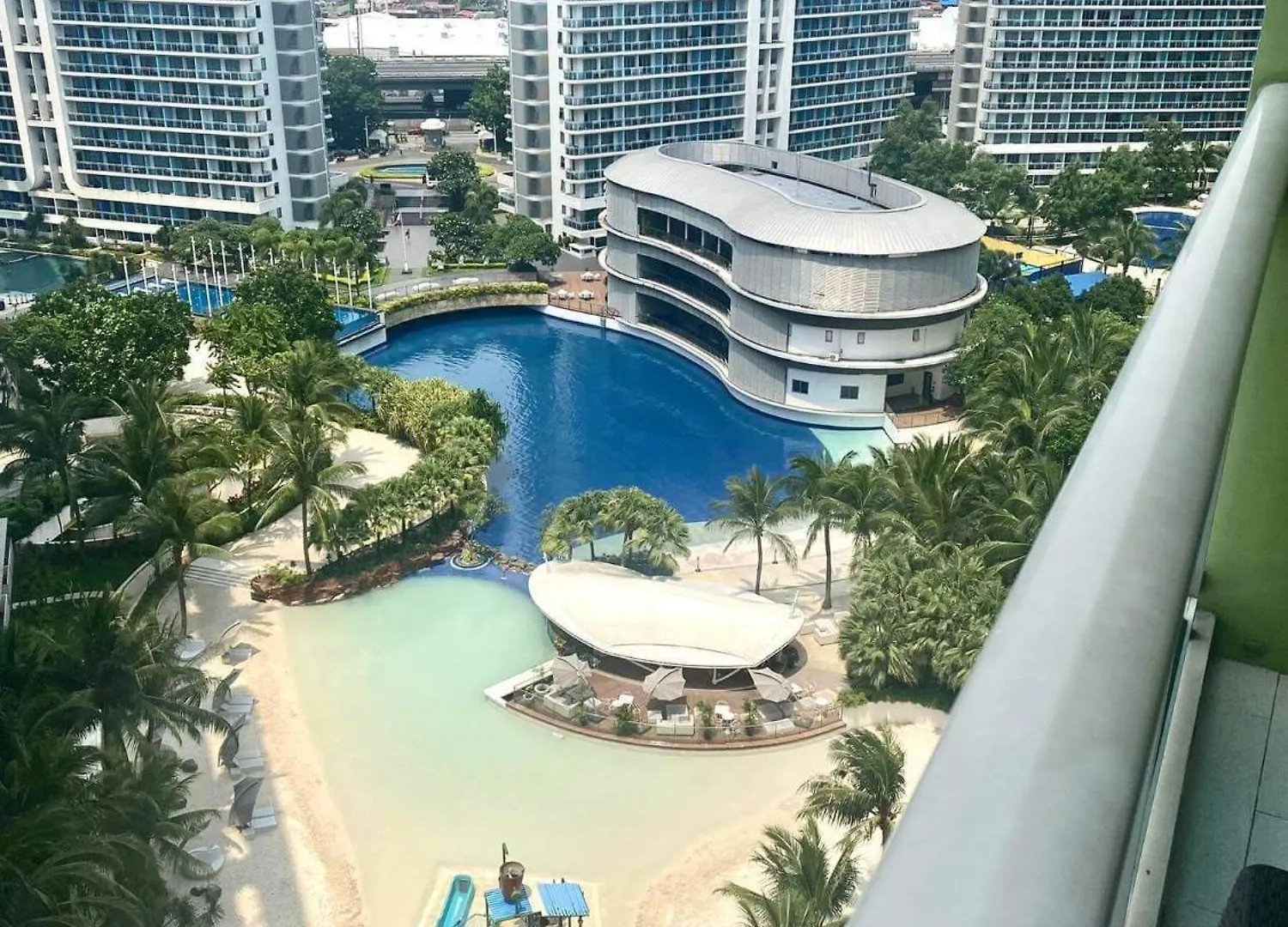 Azure'S Best By Condo Suites Ph Manila 0*,